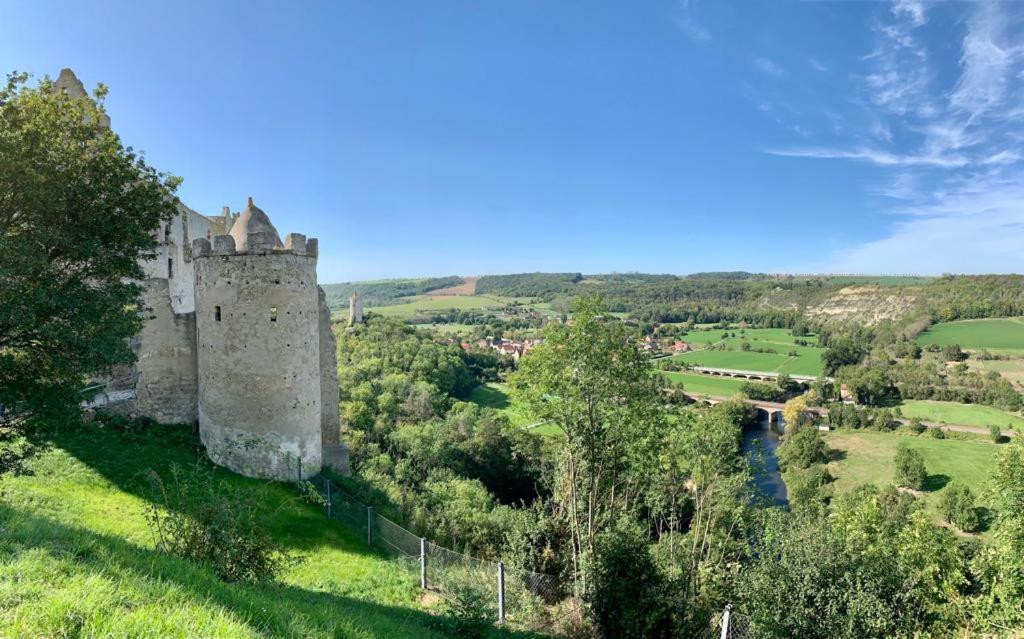 Hotel Garni Zum Rebstock Наумбург Экстерьер фото