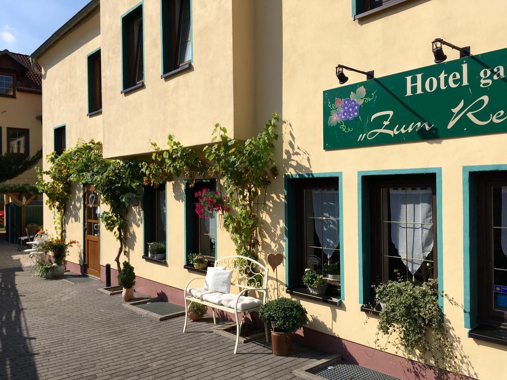 Hotel Garni Zum Rebstock Наумбург Экстерьер фото